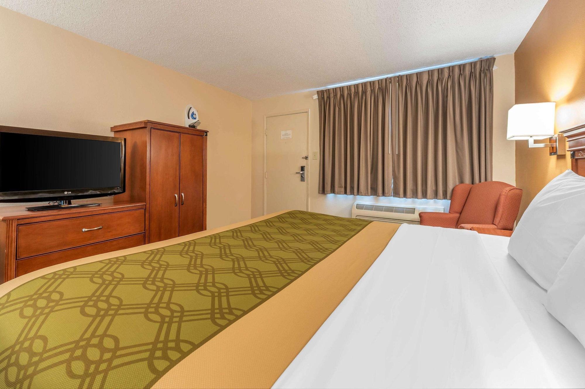 Econo Lodge Downtown Louisville Bagian luar foto