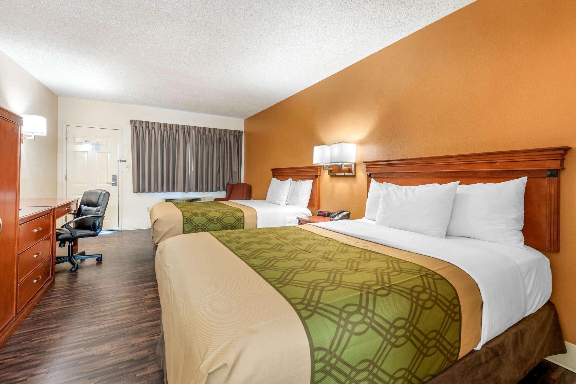 Econo Lodge Downtown Louisville Bagian luar foto