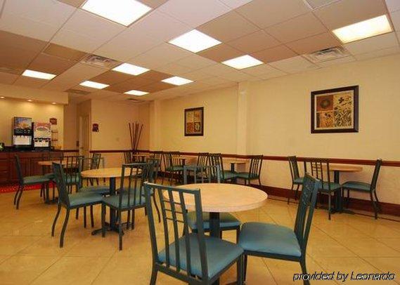 Econo Lodge Downtown Louisville Restoran foto